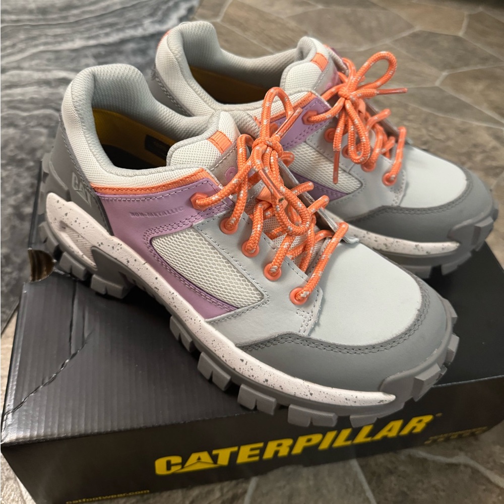 Caterpillar Composite Toe work shoes. Size 8.5 USA women’s.